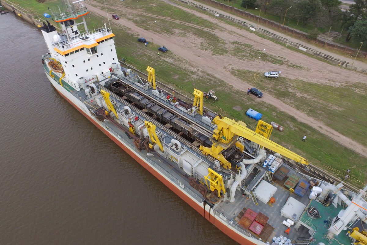 Servicios a Buques y barcazas - Puerto Santa Fe -01