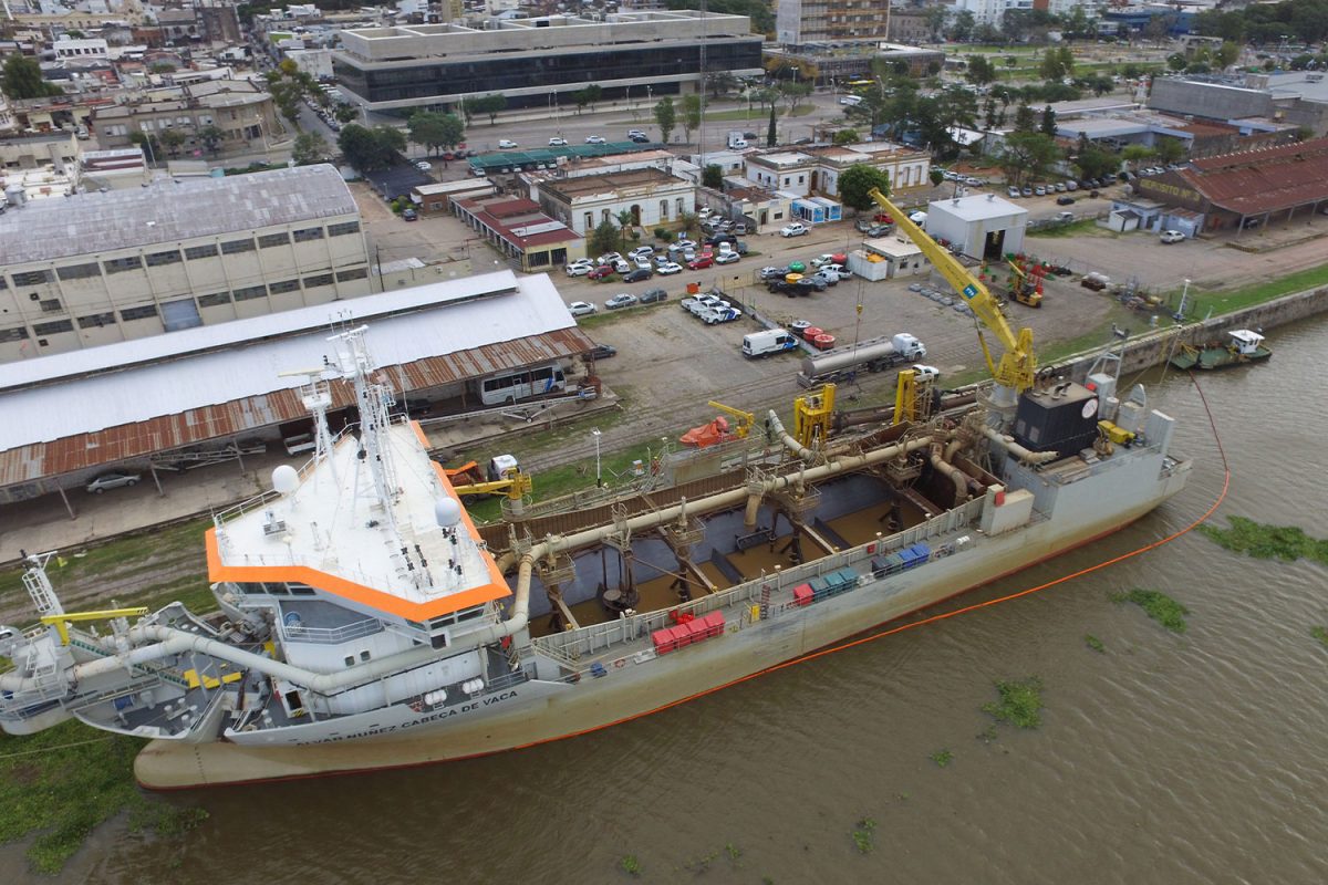 Servicios a Buques y barcazas - Puerto Santa Fe -02