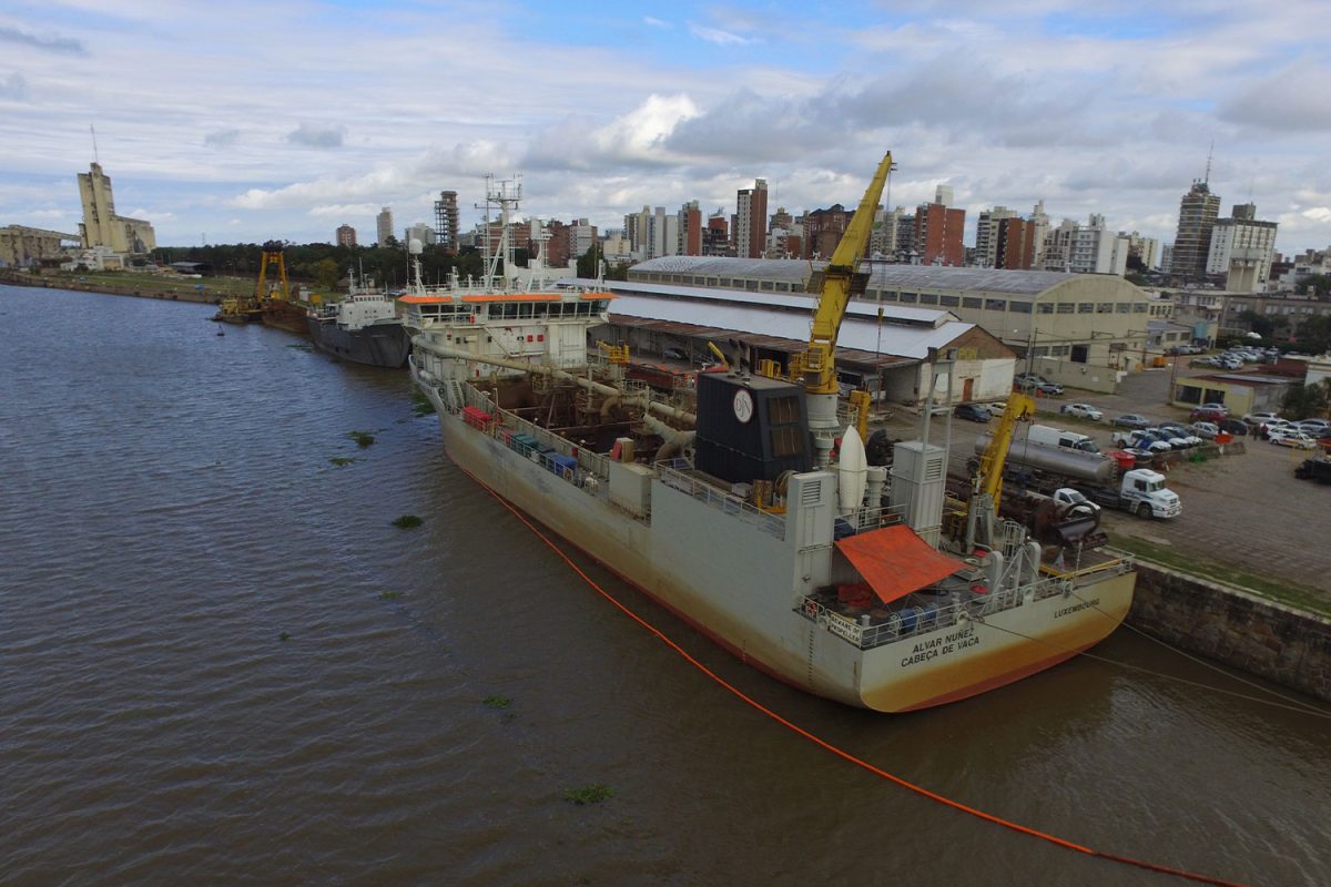 Servicios a Buques y barcazas - Puerto Santa Fe -03